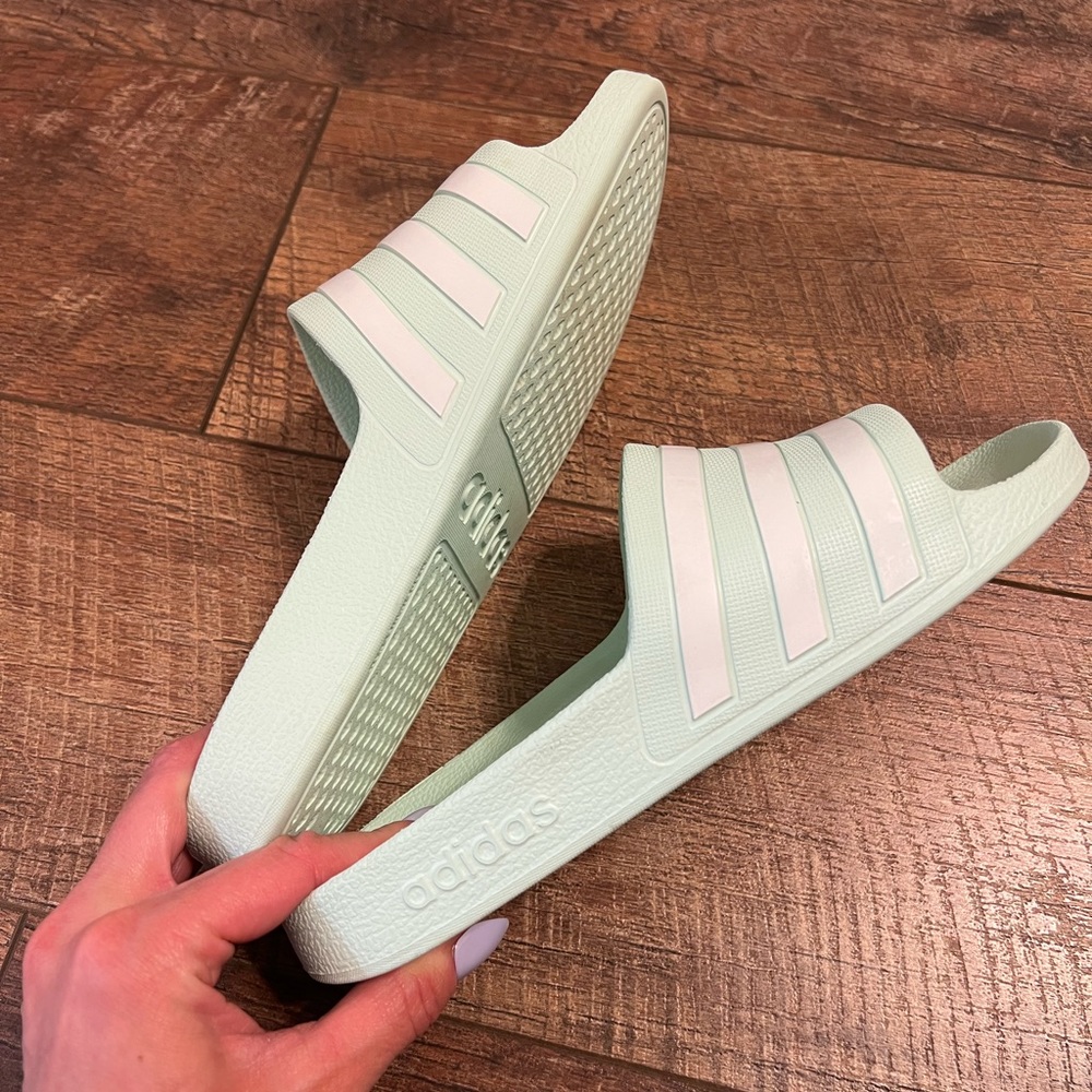 adidas adilette slides - Picture 4 of 11